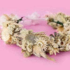 Neutral White dried flower crown. Luxury preserved flower crown. Everlasting rustic boho floral headpiece for weddings, brides, bridesmaids and even festivals. Handmade headband