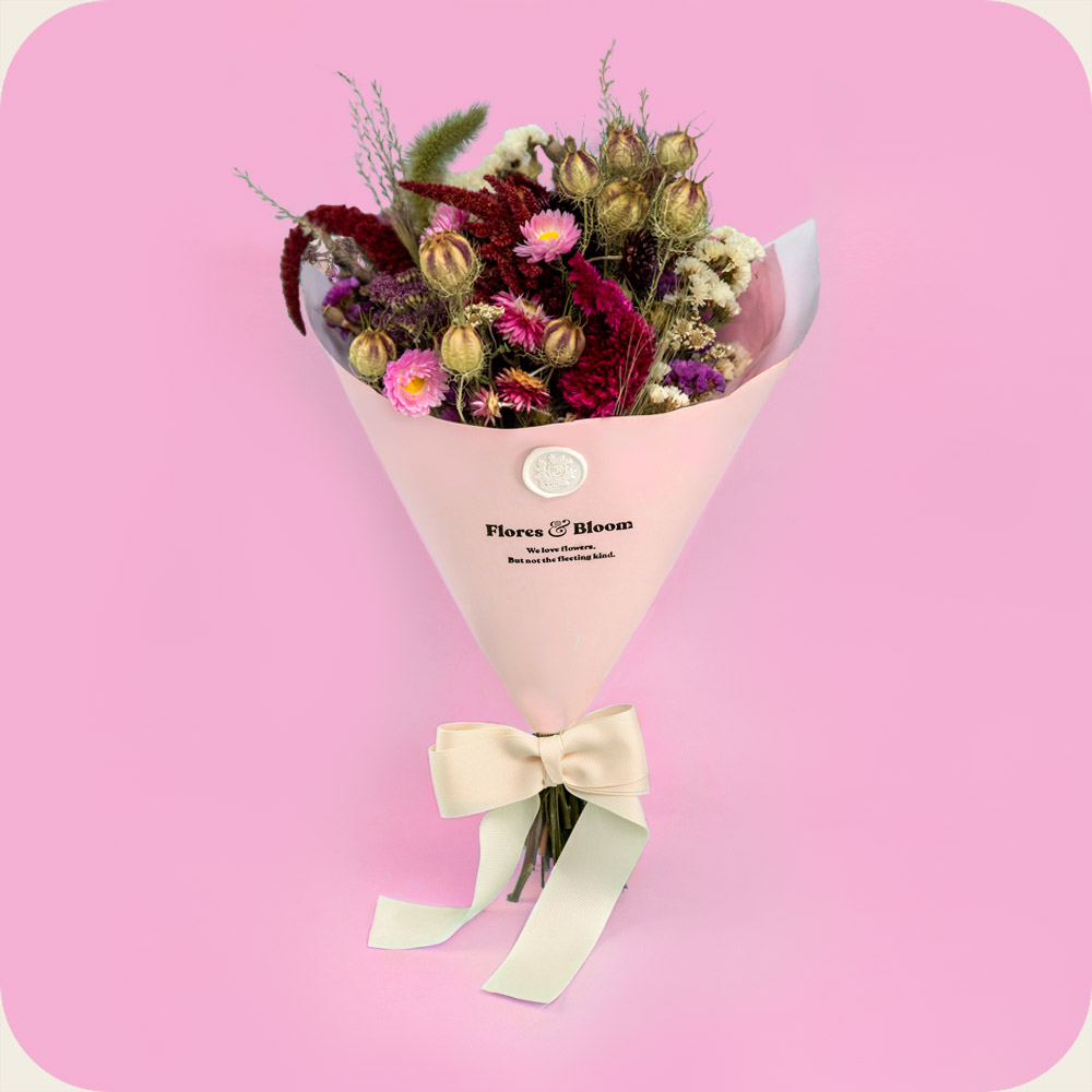 Anniversary flowers. Rich red and pink Dried flower bouquet for romance, love, valentine's Day, anniversary, girlfriend, wife, partner's birthday or special occasion