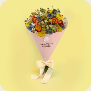 Dried flowers. Preserved floral bouquet for thinking of you, birthdays, celebrations and special occasions. Bright coloured flowers. Perfect gift ideas for her. Rustic farmhouse coloured flowers